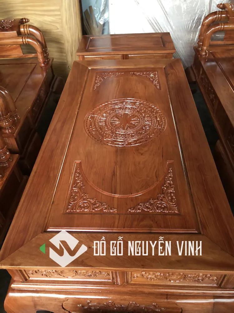 Đoản và ghế trong bộ bàn ghế Tần Thủy Hoàng gỗ hương đá