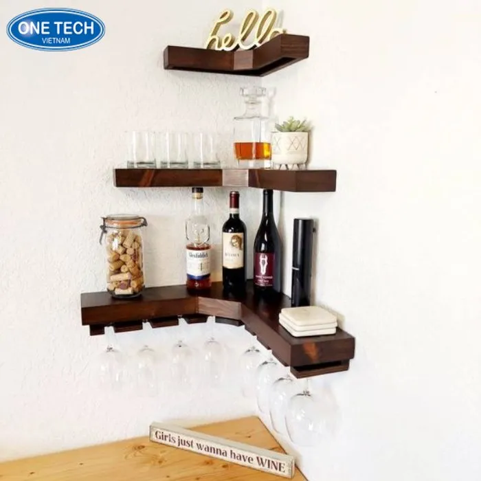 Kệ trưng bày rượu treo tường góc phòng khách