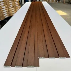 Tấm lam sóng nhựa giả gỗ 3 sóng màu vân gỗ sáng
