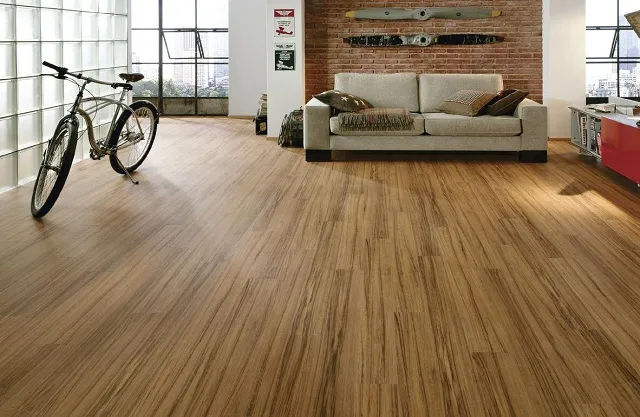 Sàn gỗ công nghiệp MDF phủ melamine có khả năng chống ẩm tốt.