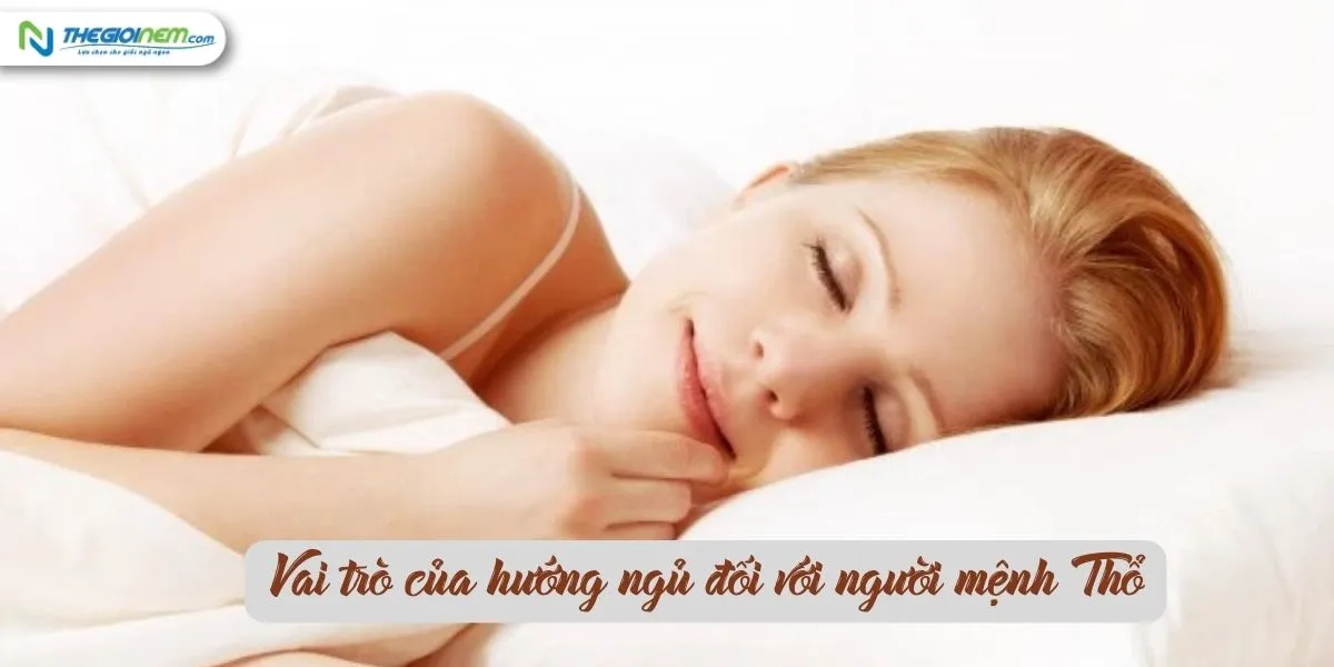 Phòng ngủ ấm cúng với cách bố trí giường hợp lý
