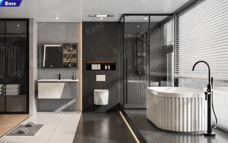 Thiết kế nhà vệ sinh diện tích rộng, bố trí bồn tắm và các thiết bị cao cấp.