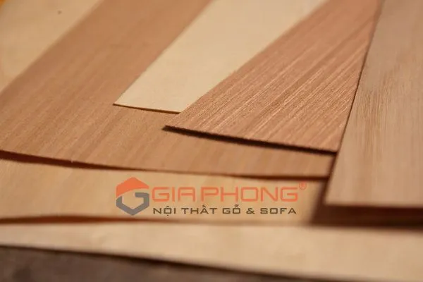 Tấm ván gỗ MDF (Medium Density Fiberboard) phổ biến trong nội thất