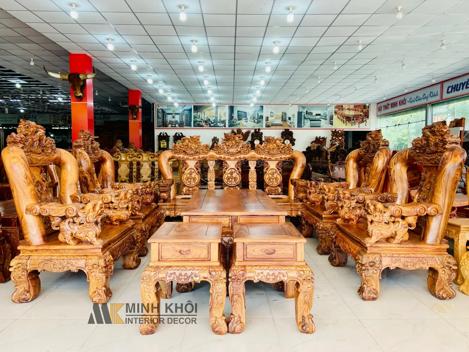 Bộ Bàn Ghế Gỗ Cẩm Lai Chạm Nghê Tay 16, 10 Món - Sự bề thế